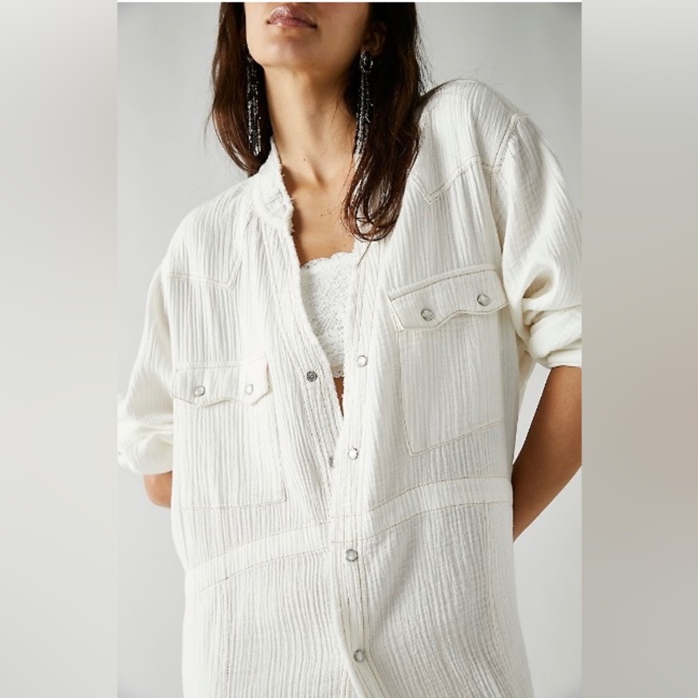 Free People Ivory Button-Front Peasant Top - Picture 4 of 16